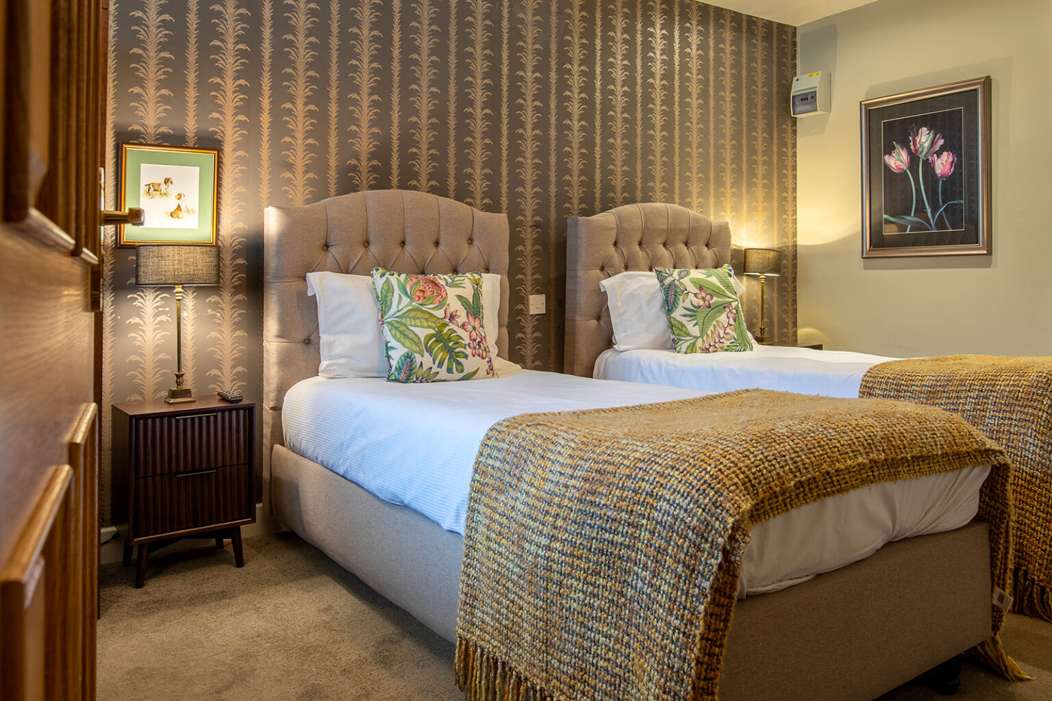 Room 5 Deluxe Twin At The Heather Glen Country House Hotel