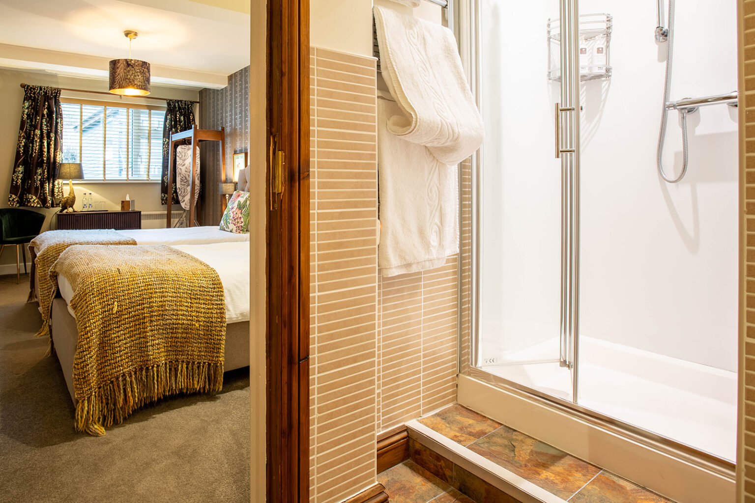 Room 5 Deluxe Twin At The Heather Glen Country House Hotel