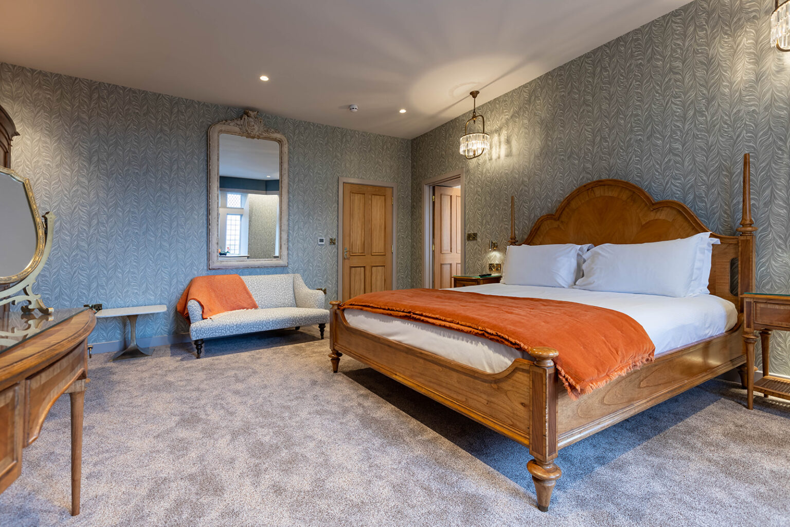 Room 9 Superior Super King Suite At The Heather Glen Country House Hotel