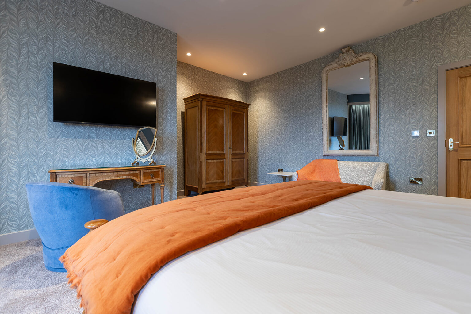 Room 9 Superior Super King Suite At The Heather Glen Country House Hotel