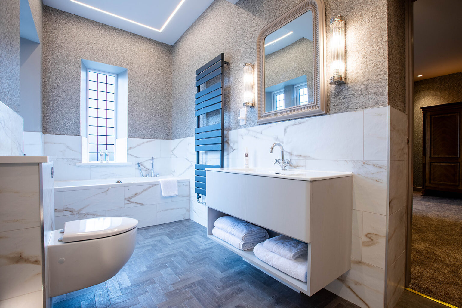 Room 9 Superior Super King Suite At The Heather Glen Country House Hotel